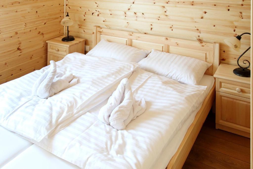 Family Panzio Es Apartman Hazak Lipót 외부 사진